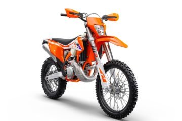 PHO_BIKE_PERS_REVO_exc-250-my23-front