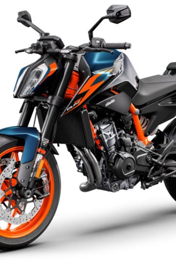 410635_MY22 KTM 890 DUKE R - China _45_ left front_CHINA