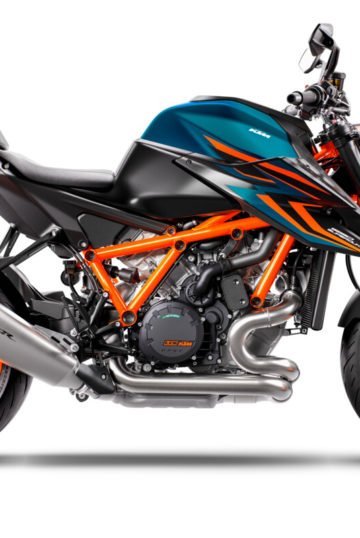 415759_MY22 KTM 1290 SUPER DUKE R _90_ right_EU_ Global
