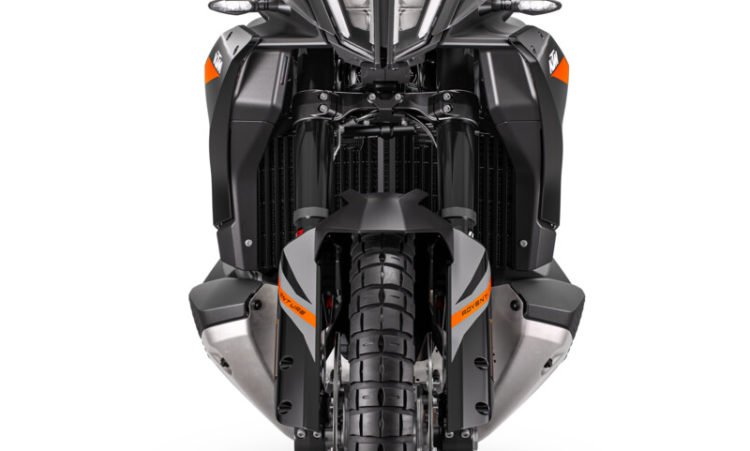 457277_890 ADVENTURE Black MY23 Front_01 LAUNCH KTM PICTURES_VIDEO_EU_ Global