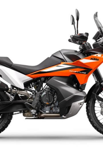 457294_890 ADVENTURE Orange MY23 90-Right_EU_ Global