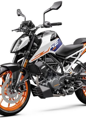 485658_MY23 KTM 125 DUKE EU_Global 45 Degrees Front-Left_EU_ Global