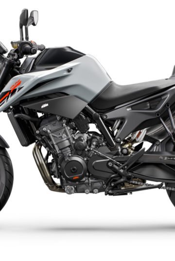 486198_MY22 KTM 790 DUKE - EU _90_ left_EU_ Global