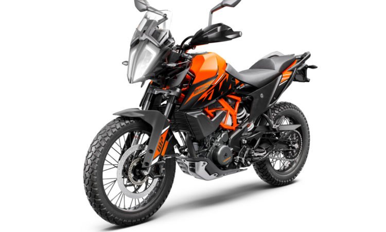 491756_390_ADVENTURE_SPOKED_WHEELS_EU_MY23_Front-Left_EU_ Global
