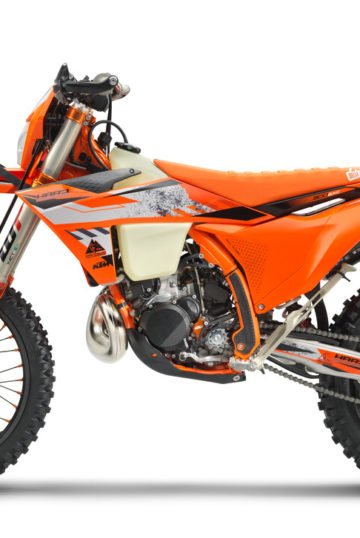 511755_300 EXC Hardenduro 90de le_MY24_EUROPE GLOBAL_STUDIO