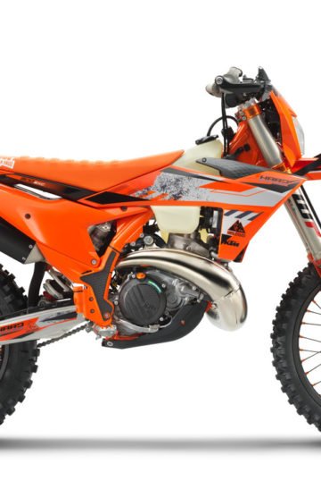 511756_300 EXC Hardenduro 90de ri_MY24_EUROPE GLOBAL_STUDIO