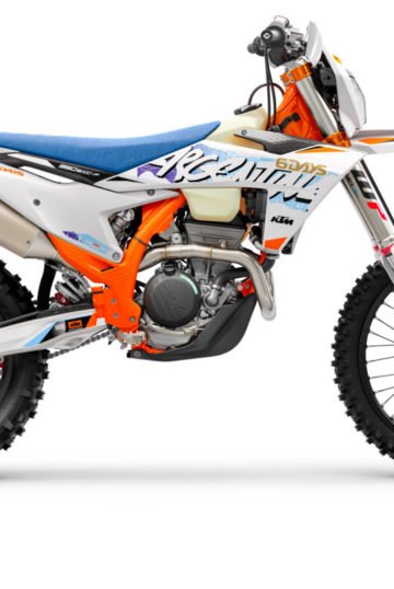 520364_MY24_KTM-350-EXC-F_SixDays_EU_90-RIght_EUROPE GLOBAL_04_STUDIO