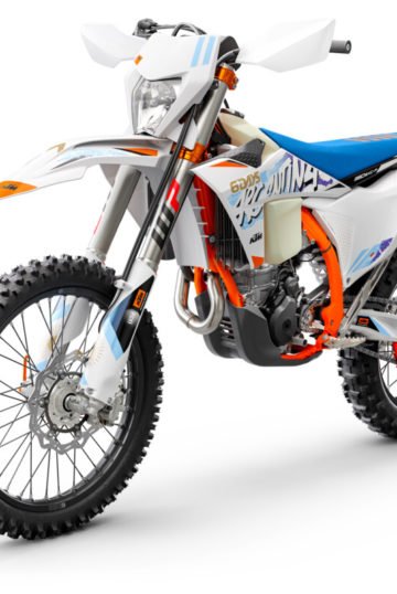 520365_MY24_KTM-350-EXC-F_SixDays_EU_Front-Left_EUROPE GLOBAL_04_STUDIO