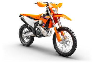 520583_MY24_KTM-300-EXC_EU_Front-Right_EUROPE GLOBAL