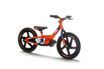 531461_KTM_SX-E_16_front_45_EUROPE GLOBAL_USA_01_Images_01_STUDIO