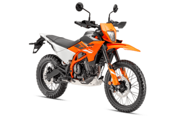 PHO_BIKE_90_REVO_Dual-sport-KTM-2025-390-enduro-r-orange-right-front-studio-image_#SALL_#AEPI_#V1