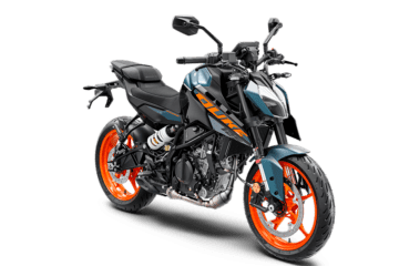 PHO_BIKE_90_REVO_MY24-KTM-125-DUKE-BLUE-FRONT-RIGHT_#SALL_#AEPI_#V1