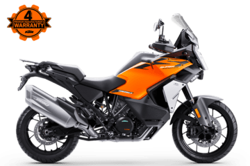 PHO_BIKE_90_RE_KTM-my26-1390-super-adventure-s-evo-orange-pmw-logo_#SALL_#AEPI_#V1